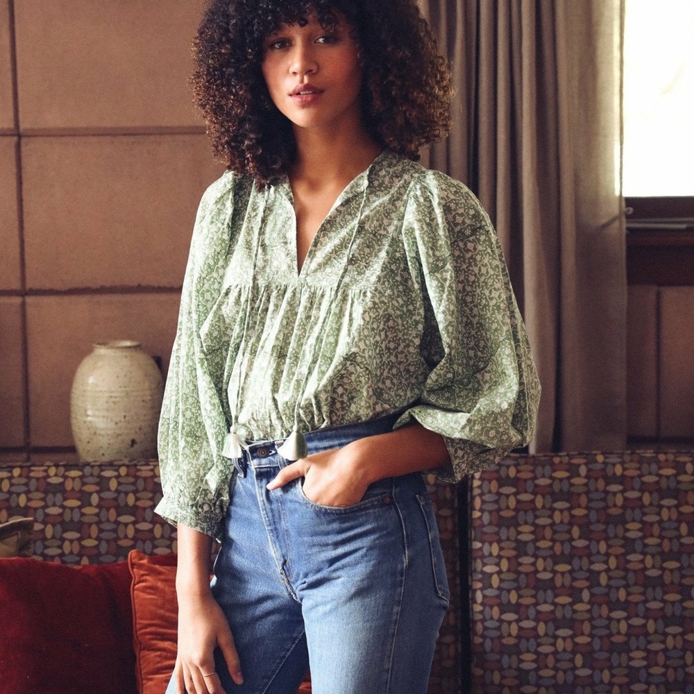 Millie Charlie puff sleeve top in green trellis -worn once Excellent condition S